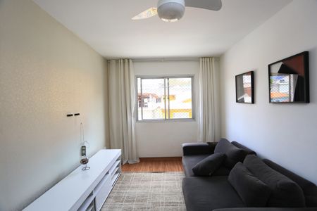 Sala  de apartamento para alugar com 2 quartos, 65m² em Jardim Monte Alegre, Taboão da Serra