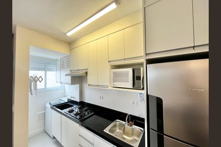 Cozinha de apartamento para alugar com 2 quartos, 43m² em Tucuruvi, São Paulo