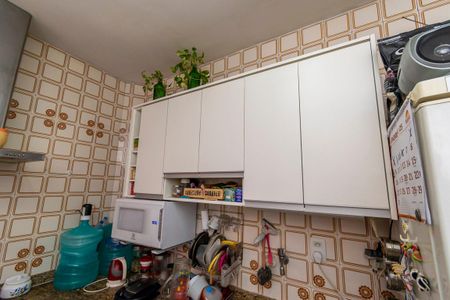 Apartamento à venda com 60m², 2 quartos e 1 vaga Apartamento à venda com 60m², 2 quartos e 1 vagaCozinha - Armários