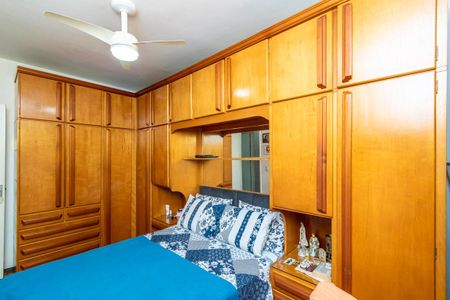 Apartamento à venda com 60m², 2 quartos e 1 vaga Apartamento à venda com 60m², 2 quartos e 1 vagaQuarto 2 - Armários