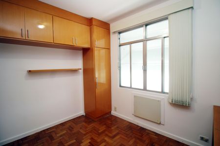 Quarto 2 de apartamento para alugar com 2 quartos, 65m² em Penha, Rio de Janeiro