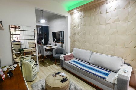 Sala de casa para alugar com 2 quartos, 55m² em Imperial de São Cristóvão, Rio de Janeiro