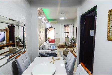 Sala de casa para alugar com 2 quartos, 55m² em Imperial de São Cristóvão, Rio de Janeiro