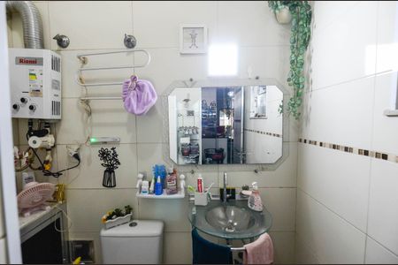 Casa para alugar com 55m², 2 quartos e sem vaga Casa para alugar com 55m², 2 quartos e sem vagaBanheiro Social