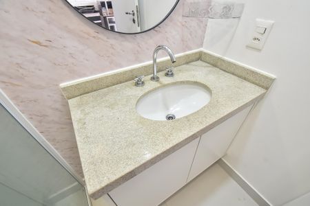 Banheiro Social de apartamento para alugar com 1 quarto, 27m² em Cursino, São Paulo