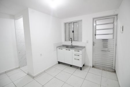 Sala/Quarto/Cozinha de kitnet/studio para alugar com 1 quarto, 10m² em Quarta Parada, São Paulo