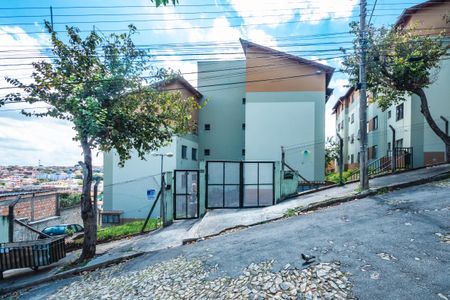 Apartamento para alugar com 48m², 2 quartos e 1 vagaFachada