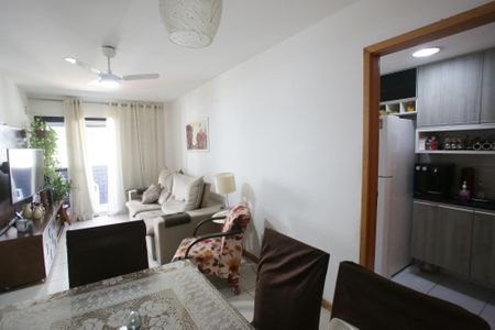 Sala de apartamento para alugar com 2 quartos, 77m² em Pechincha, Rio de Janeiro