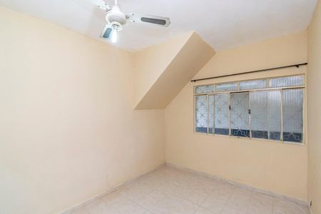 Quarto 1 de apartamento para alugar com 2 quartos, 60m² em Brás de Pina, Rio de Janeiro