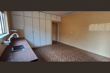 Casa à venda com 176m², 3 quartos e 2 vagas Casa à venda com 176m², 3 quartos e 2 vagasCozinha