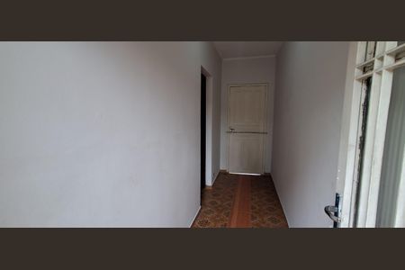 Casa à venda com 176m², 3 quartos e 2 vagas Casa à venda com 176m², 3 quartos e 2 vagasEntrada