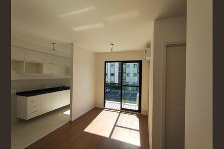 Sala de apartamento para alugar com 2 quartos, 43m² em Barra Olímpica, Rio de Janeiro