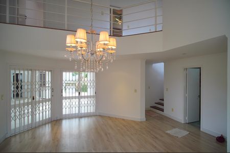 Sala de casa à venda com 3 quartos, 196m² em Morro do Espelho, São Leopoldo