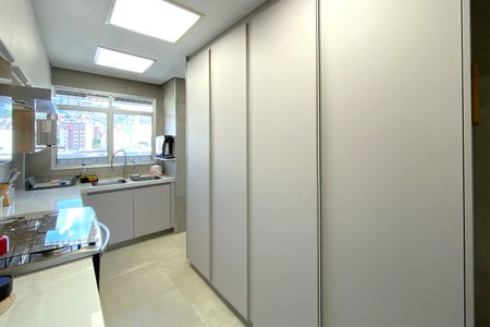 Apartamento à venda com 158m², 3 quartos e 2 vagasCozinha