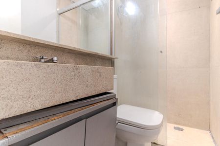 Banheiro de kitnet/studio para alugar com 1 quarto, 40m² em Santa Cecilia, São Paulo