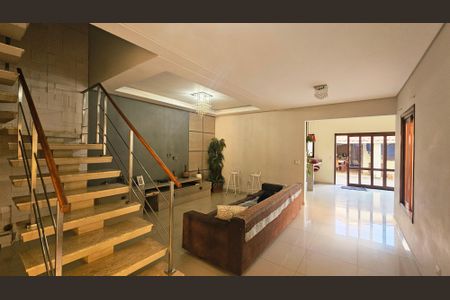 Sala de casa para alugar com 4 quartos, 250m² em Jardim Quintas das Videiras, Jundiaí