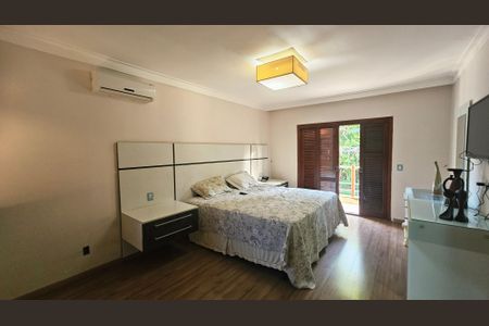 Casa para alugar com 250m², 4 quartos e 5 vagasSuíte 