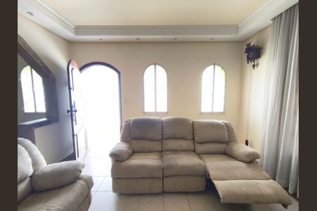 Sala de casa à venda com 2 quartos, 200m² em Vila Mariana, São Paulo