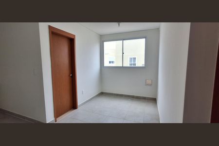 Sala de apartamento para alugar com 2 quartos, 34m² em Vila Palmares, São Caetano do Sul
