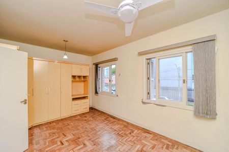 Quarto 1 de apartamento para alugar com 2 quartos, 58m² em Cristo Redentor, Porto Alegre