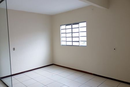 SALA de casa para alugar com 1 quarto, 58m² em Padroeira, Osasco