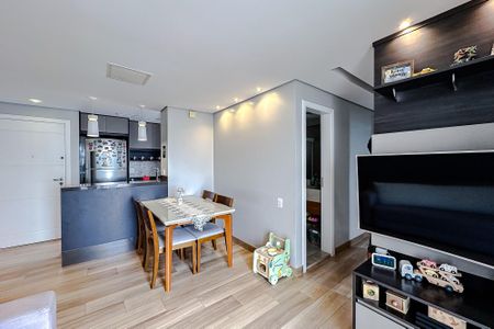 Sala de apartamento à venda com 3 quartos, 59m² em Jardim Sabara, São Paulo