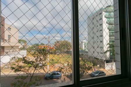 Apartamento para alugar com 3 quartos, 97m² em Castelo, Belo Horizonte