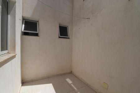 Apartamento para alugar com 52m², 2 quartos e 1 vagaQuintal