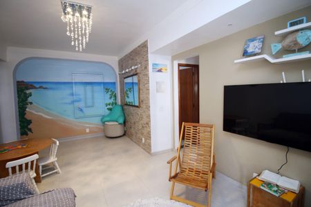 Sala de apartamento à venda com 2 quartos, 60m² em Irajá, Rio de Janeiro