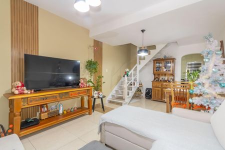 Sala de casa para alugar com 2 quartos, 200m² em Bussocaba, Osasco