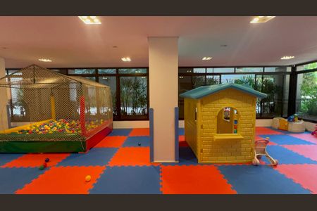 Apartamento para alugar com 145m², 3 quartos e 2 vagas Apartamento para alugar com 145m², 3 quartos e 2 vagasBrinquedoteca