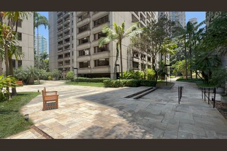 Apartamento para alugar com 145m², 3 quartos e 2 vagas Apartamento para alugar com 145m², 3 quartos e 2 vagasÁrea comum