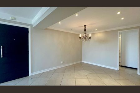 Apartamento para alugar com 145m², 3 quartos e 2 vagas Apartamento para alugar com 145m², 3 quartos e 2 vagasSala de Jantar