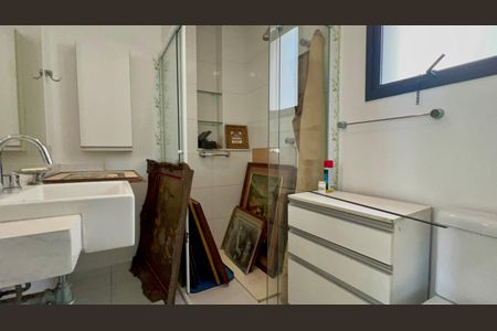 Apartamento para alugar com 145m², 3 quartos e 2 vagas Apartamento para alugar com 145m², 3 quartos e 2 vagasBanheiro da Suíte 1