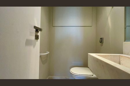 Apartamento para alugar com 145m², 3 quartos e 2 vagas Apartamento para alugar com 145m², 3 quartos e 2 vagasLavabo