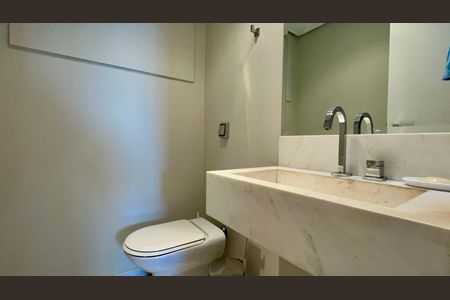 Apartamento para alugar com 145m², 3 quartos e 2 vagas Apartamento para alugar com 145m², 3 quartos e 2 vagasLavabo