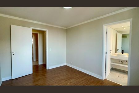 Apartamento para alugar com 145m², 3 quartos e 2 vagas Apartamento para alugar com 145m², 3 quartos e 2 vagasSuíte 2