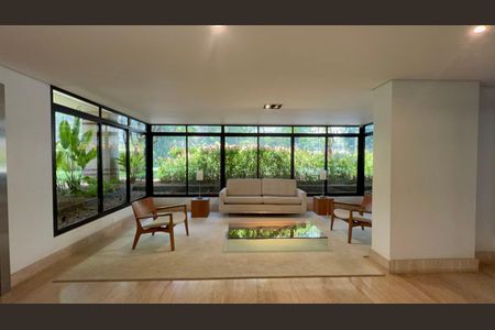 Apartamento para alugar com 145m², 3 quartos e 2 vagas Apartamento para alugar com 145m², 3 quartos e 2 vagasHall de entrada