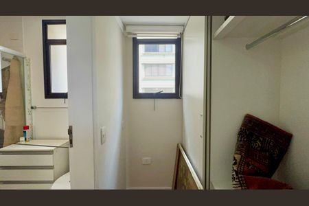 Apartamento para alugar com 145m², 3 quartos e 2 vagas Apartamento para alugar com 145m², 3 quartos e 2 vagasCloset da suíte 1