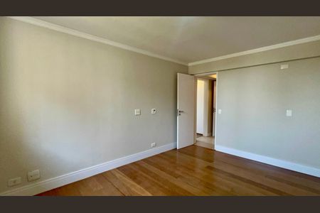 Apartamento para alugar com 145m², 3 quartos e 2 vagas Apartamento para alugar com 145m², 3 quartos e 2 vagasSuíte 1