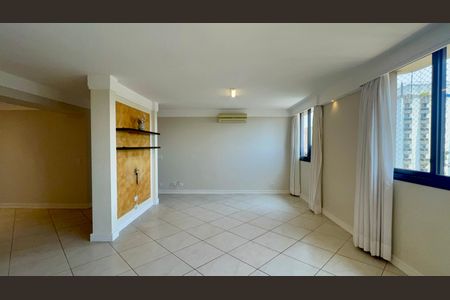 Apartamento para alugar com 145m², 3 quartos e 2 vagas Apartamento para alugar com 145m², 3 quartos e 2 vagasSala