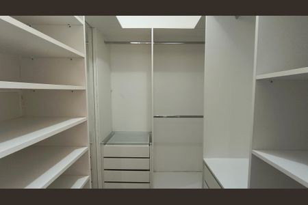 Apartamento para alugar com 145m², 3 quartos e 2 vagasCloset da Suíte