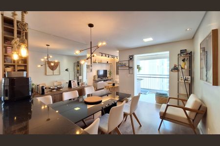 Sala de apartamento à venda com 2 quartos, 64m² em Bela Aliança, São Paulo