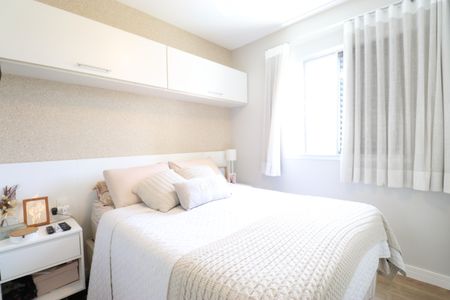 Apartamento à venda com 64m², 2 quartos e 2 vagasSuíte