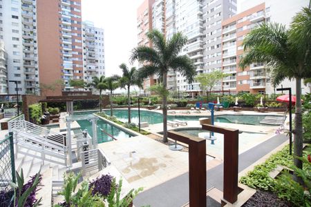 Apartamento à venda com 74m², 2 quartos e 1 vagaÁrea Comum - Piscina
