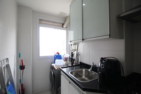 Apartamento à venda com 74m², 2 quartos e 1 vagaÁrea de Serviço