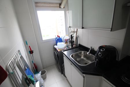 Apartamento à venda com 74m², 2 quartos e 1 vagaÁrea de Serviço