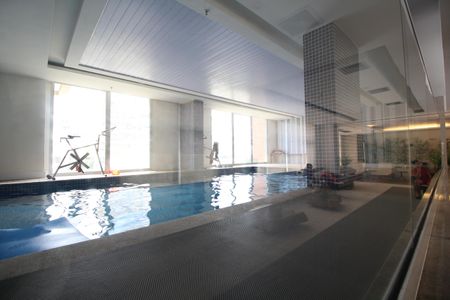 Apartamento à venda com 74m², 2 quartos e 1 vagaÁrea Comum - Piscina Aquecida