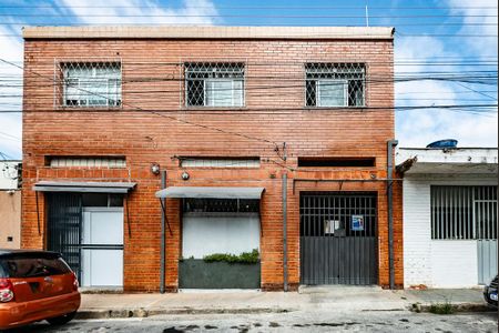 Casa para alugar com 25m², 1 quarto e sem vaga Casa para alugar com 25m², 1 quarto e sem vagaFachada