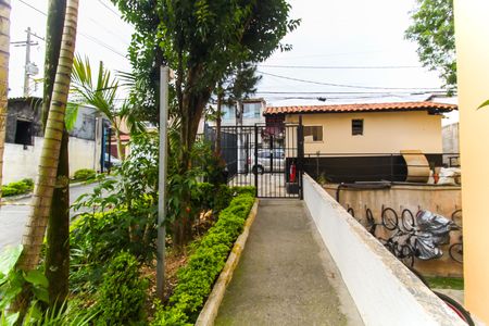 Apartamento para alugar com 45m², 2 quartos e 1 vaga Apartamento para alugar com 45m², 2 quartos e 1 vagaEntrada